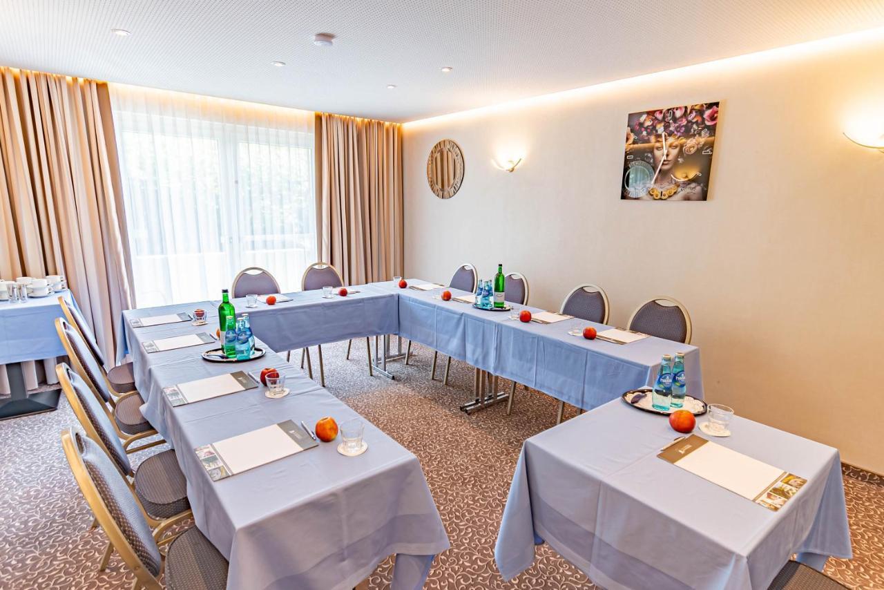 Parkhotel Sonnenberg Eltville am Rhein ภายนอก รูปภาพ