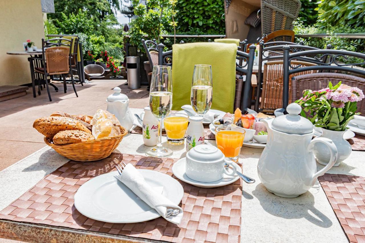 Parkhotel Sonnenberg Eltville am Rhein ภายนอก รูปภาพ