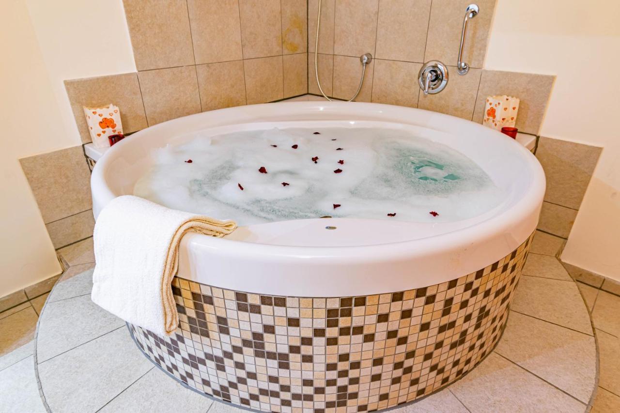Parkhotel Sonnenberg Eltville am Rhein ภายนอก รูปภาพ