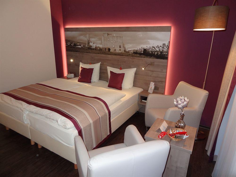 Parkhotel Sonnenberg Eltville am Rhein ภายนอก รูปภาพ